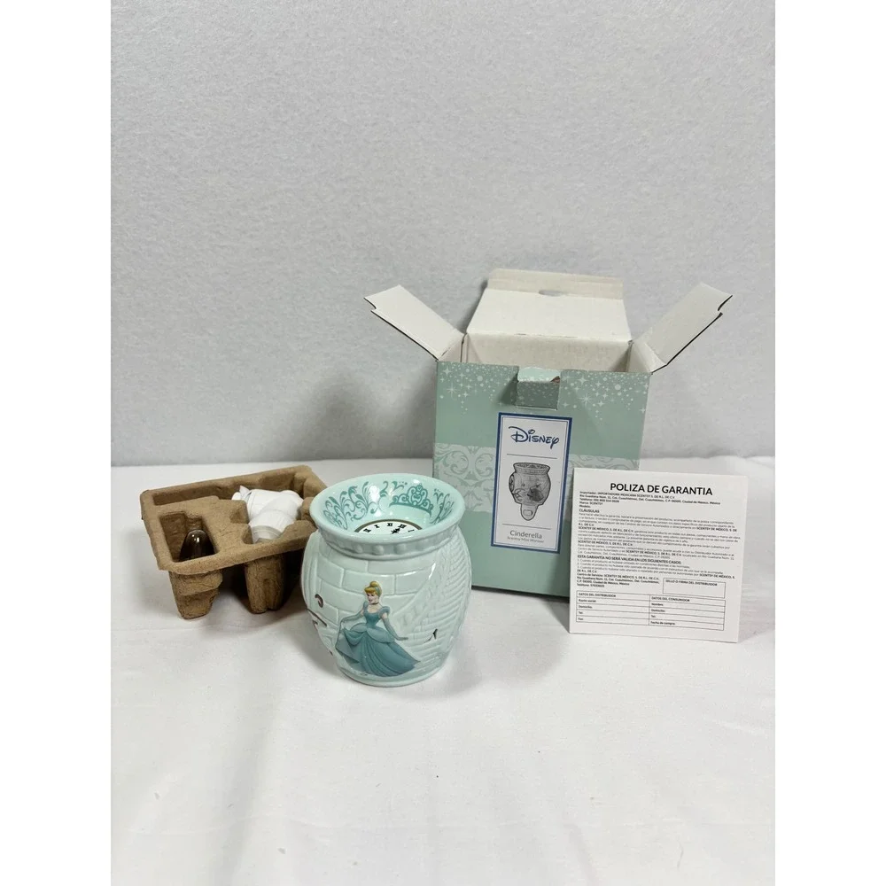Disney Cinderella Scentsy Mini Warmer Ceramic Plug In Wax Melter Blue 15W Bulb